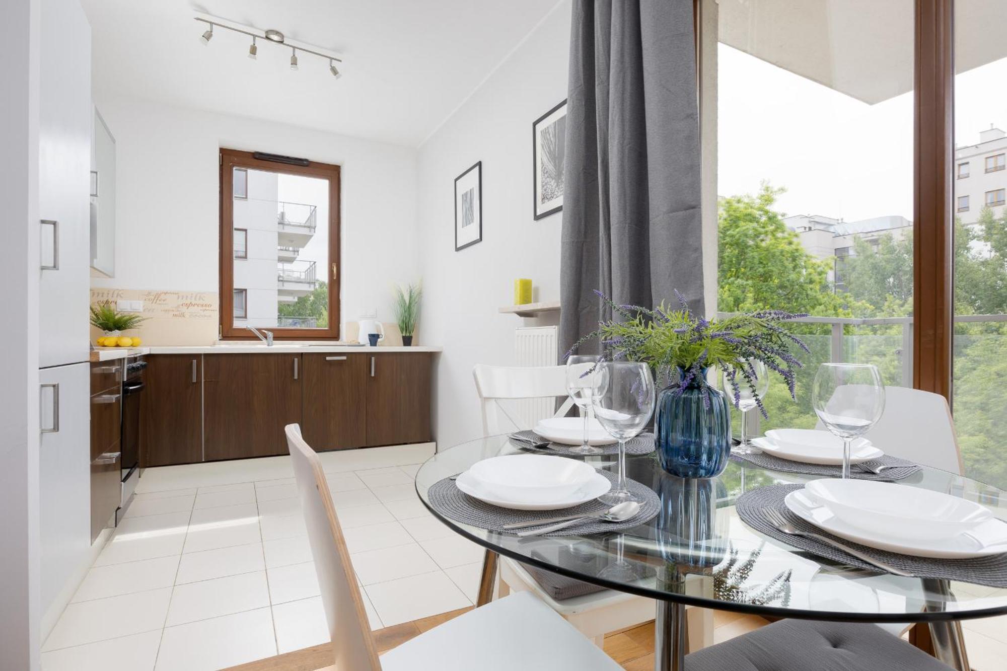 City Apartment With Parking Near Metro Mlociny By Noclegi Renters 华沙 外观 照片